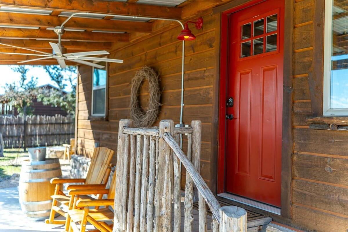 Rockin' R - Rustic Star Cabin Fredericksburg Dış mekan fotoğraf