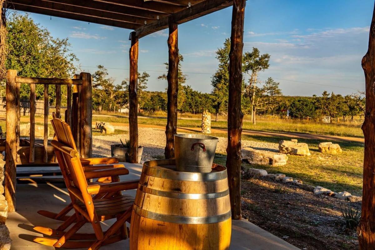 Rockin' R - Rustic Star Cabin Fredericksburg Dış mekan fotoğraf