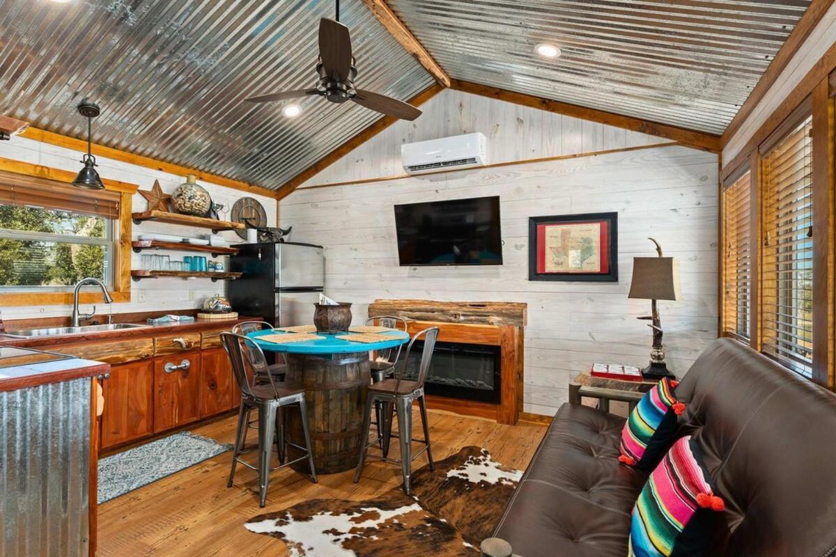Rockin' R - Rustic Star Cabin Fredericksburg Dış mekan fotoğraf